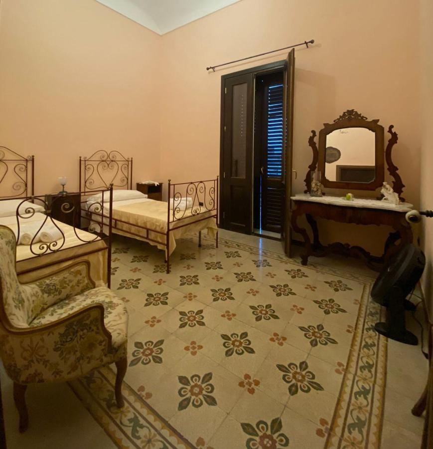 Rosarossa Villa Noto Exteriör bild